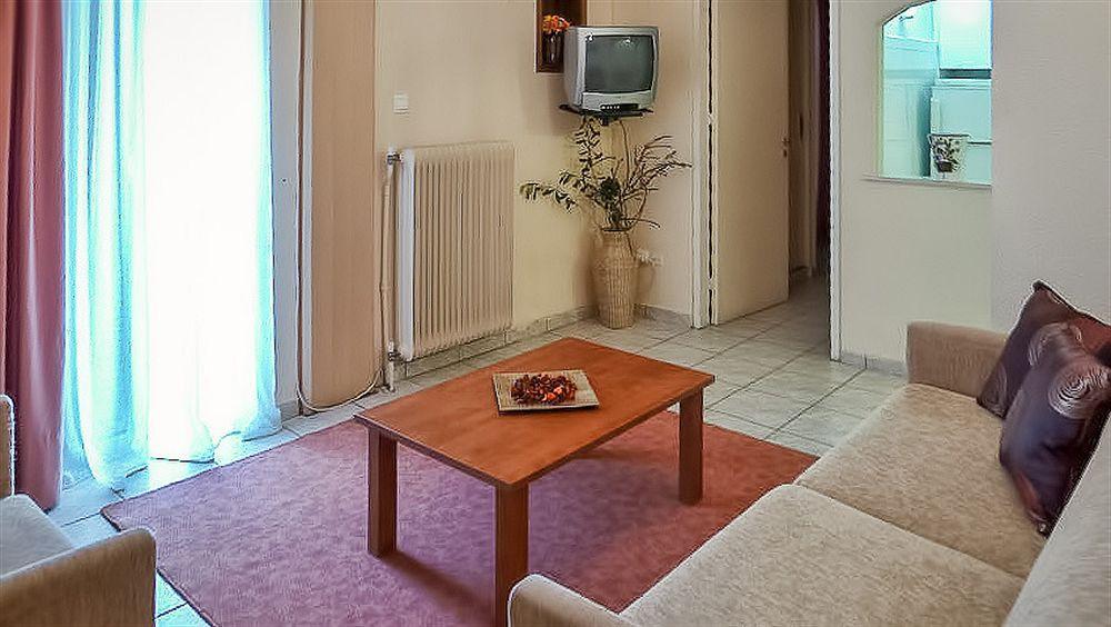 Zina Hotel Apartments Афины Экстерьер фото