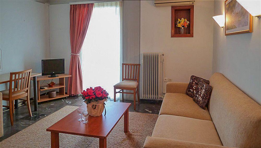 Zina Hotel Apartments Афины Экстерьер фото