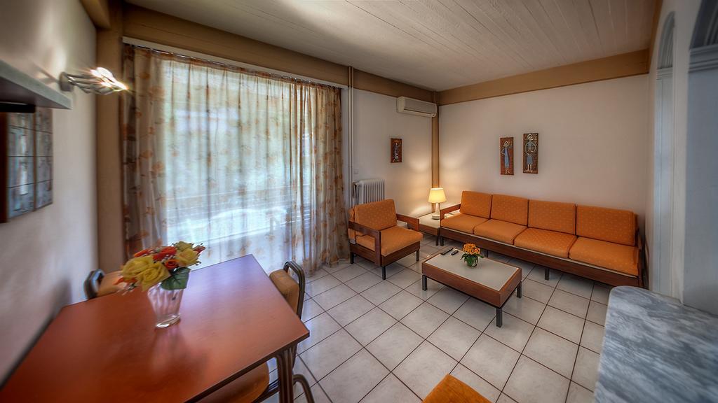 Zina Hotel Apartments Афины Номер фото