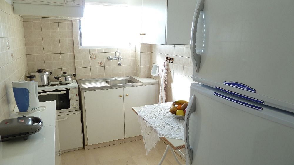 Zina Hotel Apartments Афины Экстерьер фото